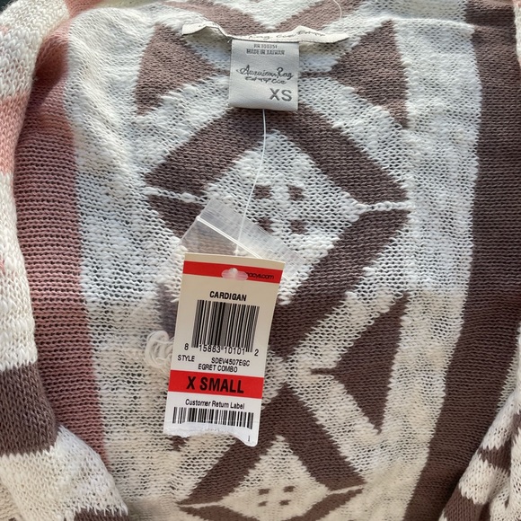 Aztec printed cardigan NWT - Picture 4 of 4